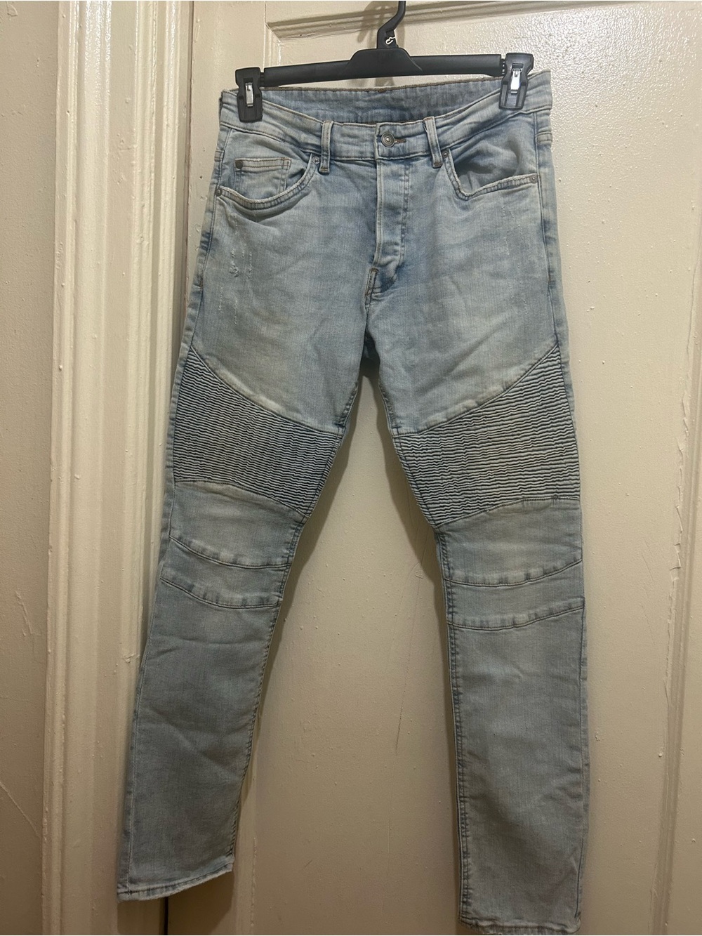 H&M Divided Distressed Stretch Light Blue Moto-Style Biker Skinny Jeans Sz 32